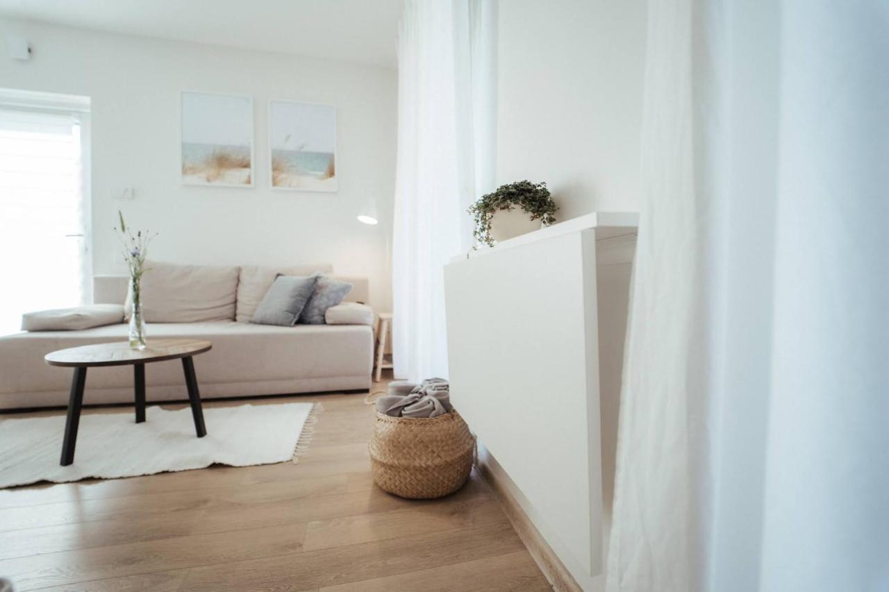 No.1 Apartment In Palanga, Vaivorykstes Apartment Buitenkant foto